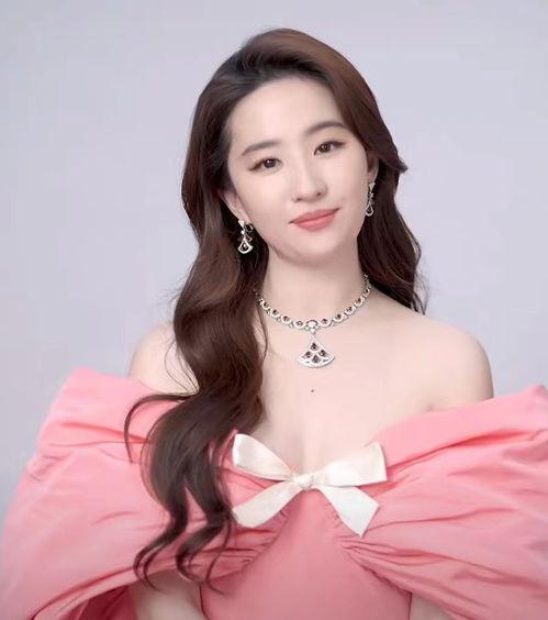 明星网红假发高马尾女,高马尾发型引领时尚潮流
